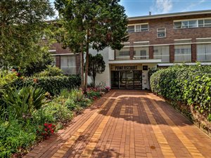 3 Bed Apartment in Atholl