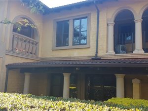 2 Bed Duplex in Hillcrest Central