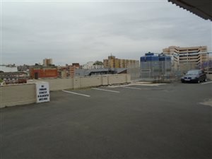 516 m² Commercial space in Overport