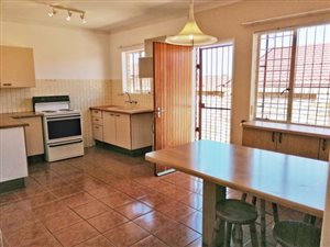 2 Bed Townhouse in Krugersdorp North