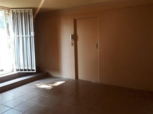2 Bed House in Florida Glen