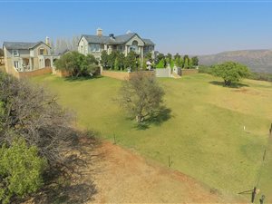 456 ha Farm in Rustenburg Central