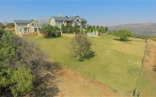 456 ha Farm in Rustenburg Central