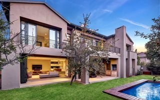 5 Bedroom Cluster in Parktown North