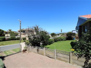 3 Bed House in Gonubie