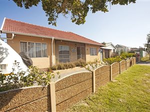 4 Bed House in Sun Valley