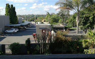 2 Bedroom Apartment in Marais Steyn Park