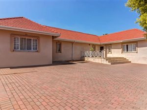 3 Bed House in Blairgowrie