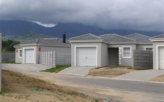 2 Bedroom House in Newton