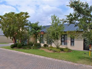 4 Bed House in Waterfall Country Village