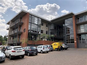 280 m² Commercial space in Bryanston