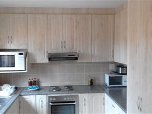 2 Bed Townhouse in Mossel Bay Central