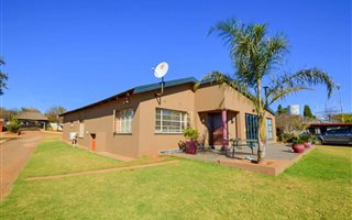 3 Bedroom House in Sterkfontein and surrounds