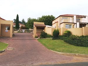 2 Bedroom Flat in Vanderbijlpark SW5