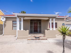 3 Bed House in Glenlily