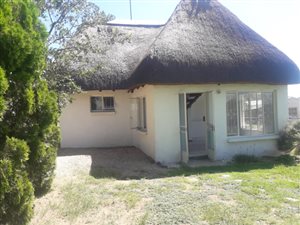1 Bedroom Garden Cottage in Knopjeslaagte