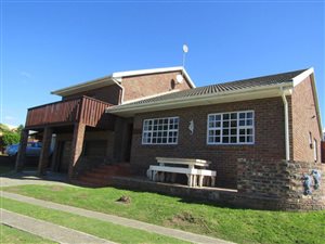 4 Bed House in Glen Navar