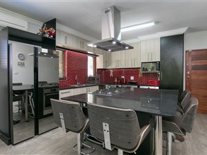 3 Bed Apartment in Ballito