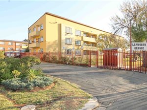 1 Bed Apartment in Lambton