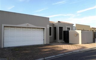 3 Bedroom House in Parklands
