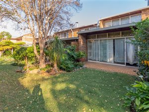 2 Bed Duplex in Springs Central