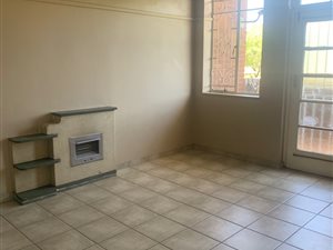 2 Bed Flat in Linmeyer