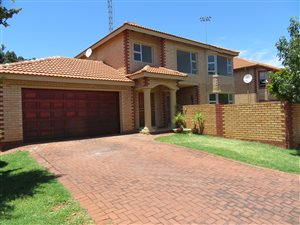 3 Bed House in Eldoraigne