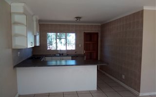 3 Bedroom Townhouse in South Ridge