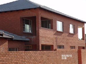 2 Bed Apartment in Sinoville