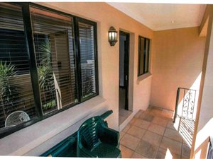 1 Bed Garden Cottage in Eagle Canyon Golf Estate