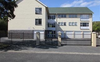3 Bedroom Apartment in Pinelands