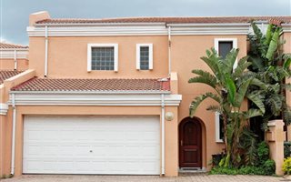 3 Bedroom Cluster in Pineslopes