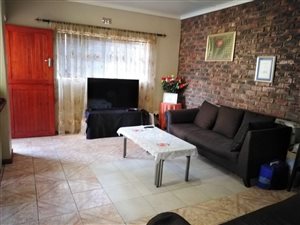 3 Bed House in Paarl Central East