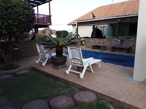 10 Bed House in Greenfields