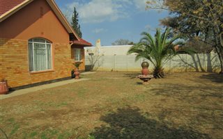 3 Bedroom House in Ellaton