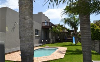 3 Bedroom House in Sunrise on Sea