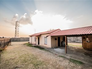 9 ha Farm with House in Vereeniging