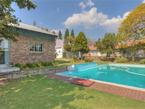 7 Bed House in Buccleuch
