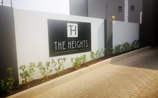 2 Bedroom Apartment in Halfway House