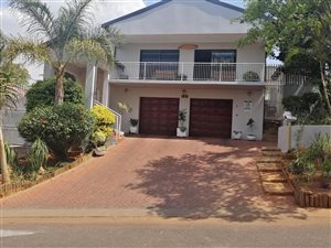 6 Bed House in Laudium