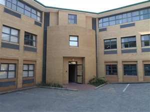 3966 m² Office Space in Edenvale