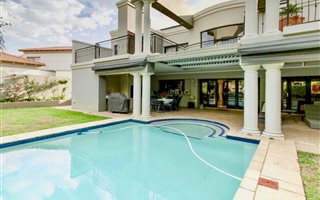 4 Bedroom House in Eagle Canyon Golf Estate