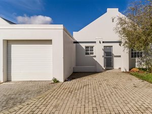 3 Bed Townhouse in Nuutgevonden