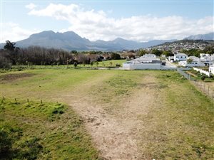 1 ha Land available in Somerset West Business Park