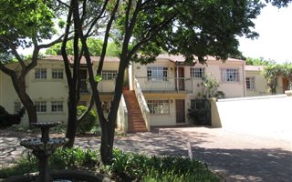 2 Bedroom Apartment in Bryanston