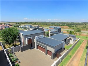 4 Bed House in Midstream Ridge Estate