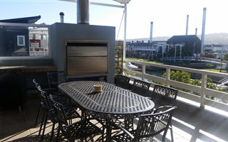 3 Bedroom Apartment in Thesen Islands