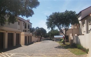 3 Bedroom Apartment in Country View