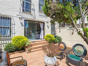 3 Bed Townhouse in Corlett Gardens