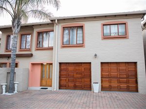 4 Bed Townhouse in Woodhill